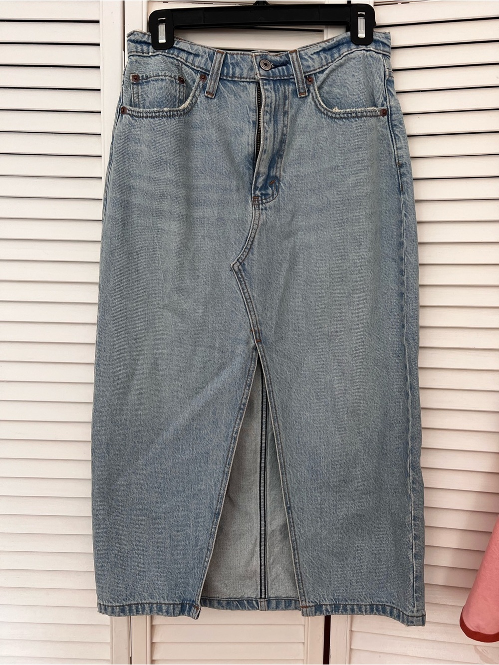 Abercrombie & Fitch Light Blue Denim Skirt with Center Slit size 4